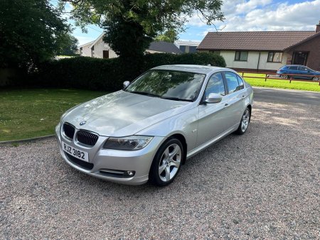 BMW 3 SERIES 2.0 318i Exclusive Edition Euro 5 4dr